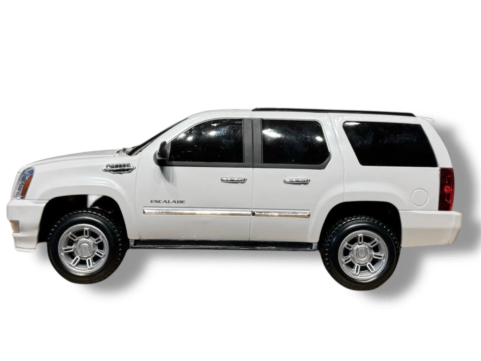 Escalade Radio Control Car Tahito toys