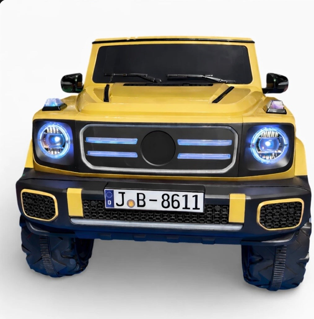 Giant size Jeep Desert Edition toy vehicle by Tahito Toys, detailed orange and black off-road design, suitable for outdoor play