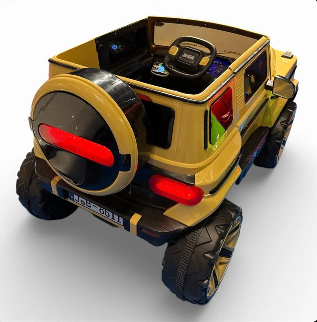 Giant size Jeep Desert Edition toy vehicle by Tahito Toys, featuring rugged design and desert-themed details.