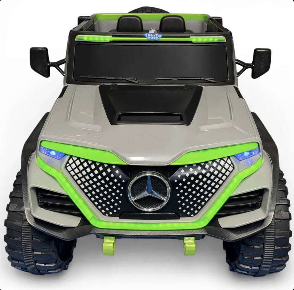 Tahito Toys Mercedes Safari SUV toy vehicle with realistic details and vibrant colors, suitable for imaginative play.