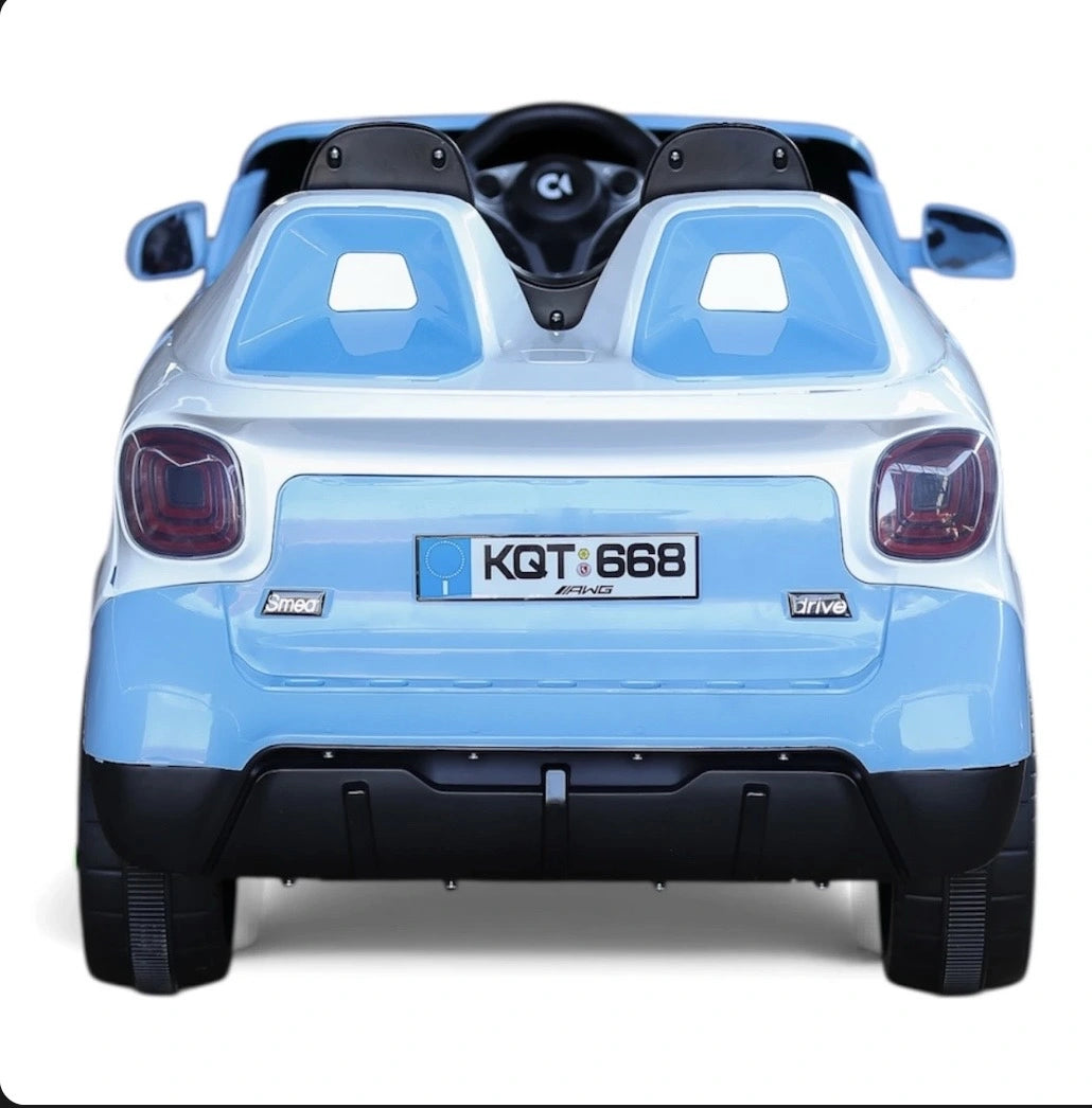 Tahito Toys Mercedes Panda Smart Car toy, detailed miniature model with realistic features and vibrant colors.